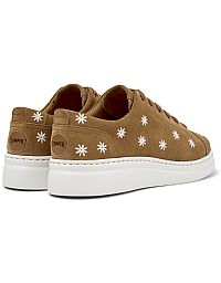 CAMPER